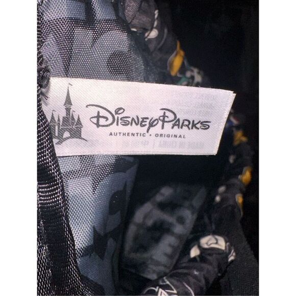 Beautiful Disneyland Resort Black All Over Print Mickey Mouse Drawstring Backpac - Picture 7 of 8